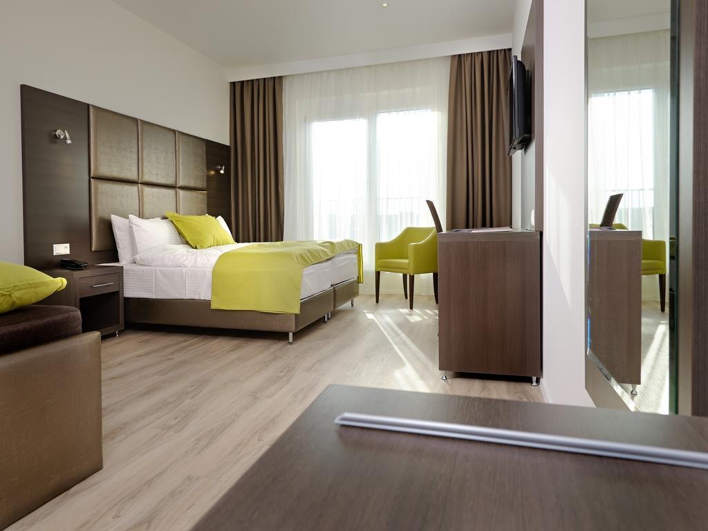 Boutique Hotel Bellevue Rheinfelden / Basel Стая снимка